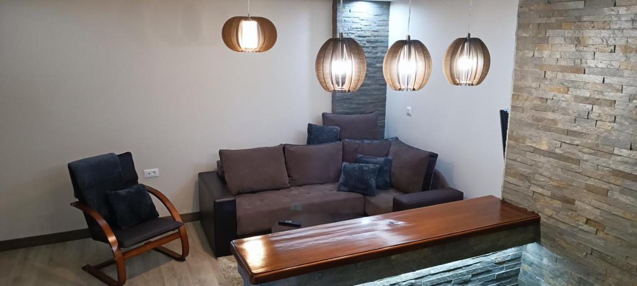 Tajna037 Apartment ครูเชวัซ ภายนอก รูปภาพ
