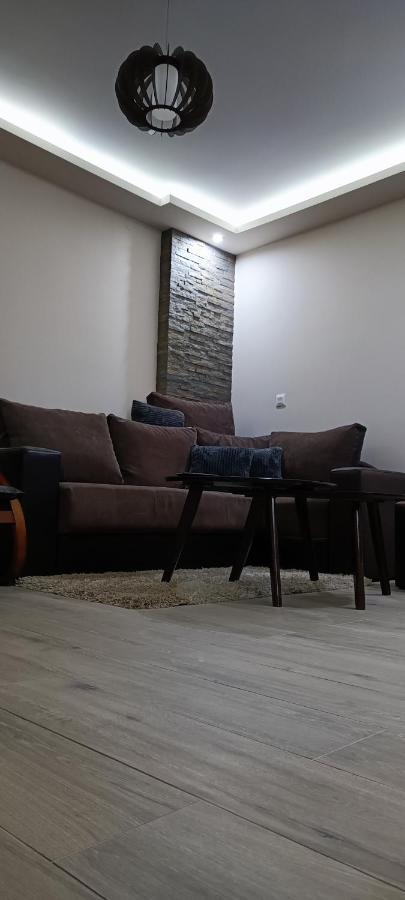 Tajna037 Apartment ครูเชวัซ ภายนอก รูปภาพ